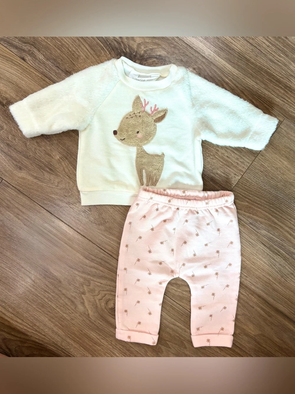 Rene Rofe Baby Cream Deer Sweatshirt with Pink Star Pajama Pants
